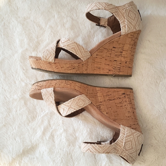 Toms Sienna Wedge Sandals in Woven Cream, Size 7 - Picture 9 of 13